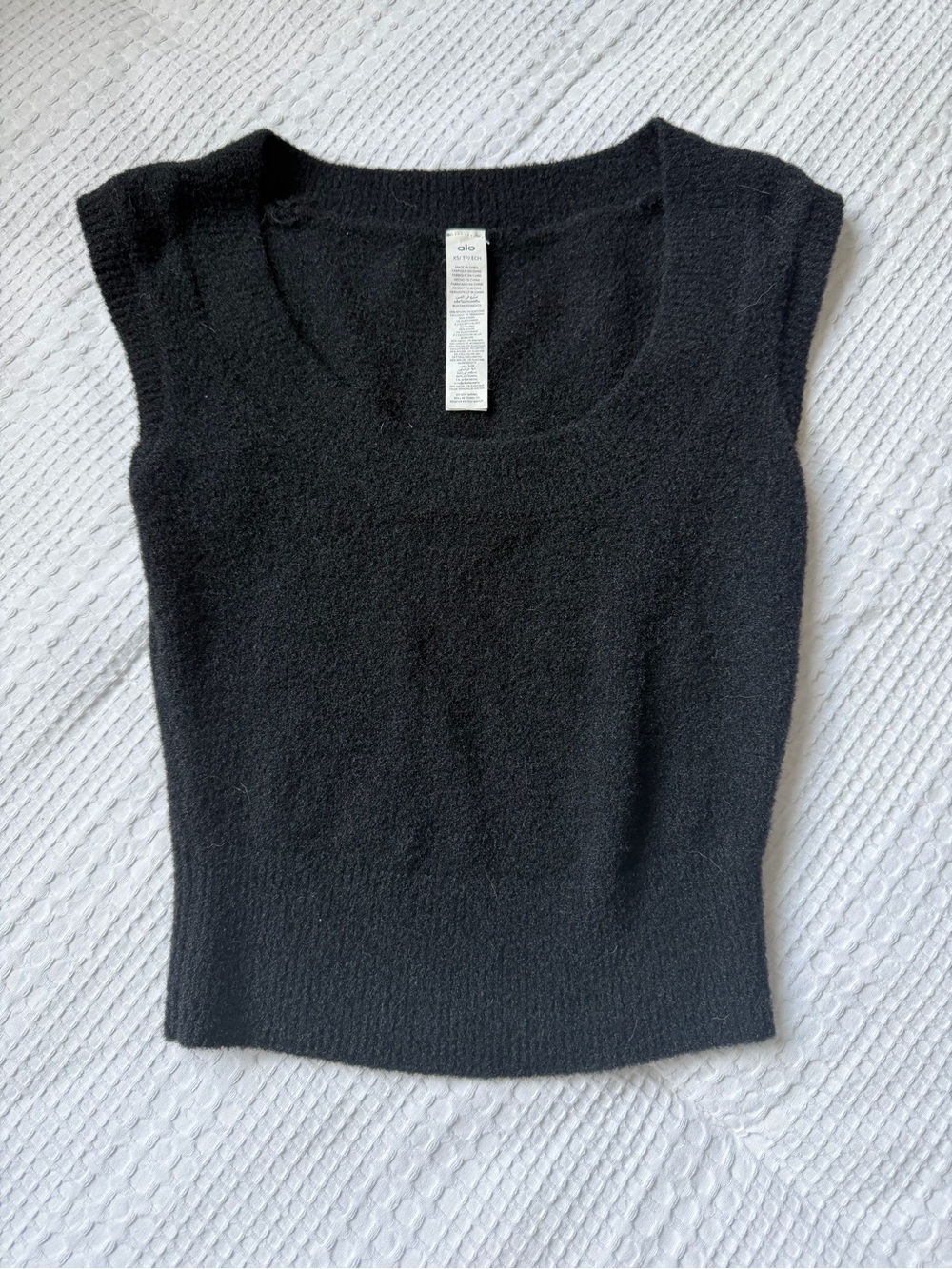 ALO Yoga Black Sleeveless Knit Sweater Tank with Scoop Neck